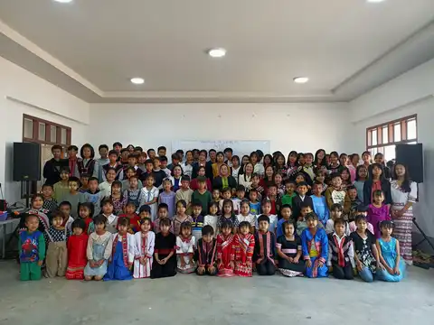 Laˇhuˍ liꞈ henˇ ve_01