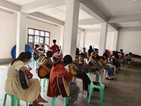 Yaˇ nehˬ tinˍ hteˆ henˇ ve-01